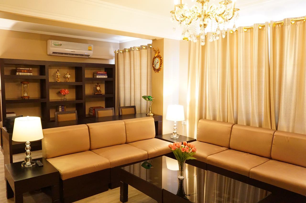 Taris Art Hotel Phrae Exterior photo