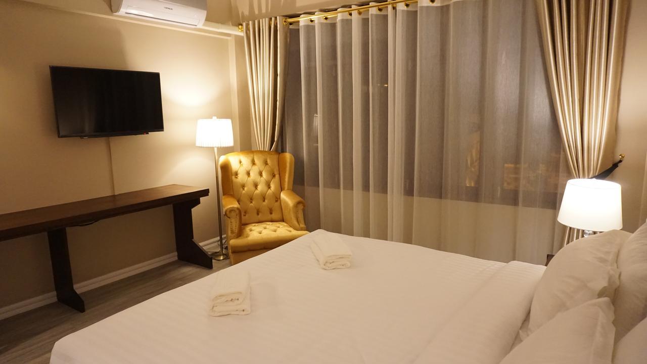 Taris Art Hotel Phrae Exterior photo